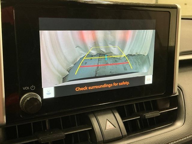 Used 2025 Toyota RAV4 XLE w/ Weather Package AWD/4WD image 25