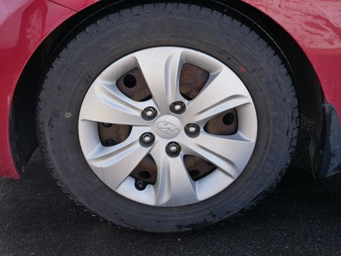 Used 2016 Hyundai Elantra SE image 15