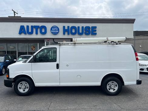 Used 2012 Chevrolet Express 2500 w/ Cold Climate Package RWD image 8