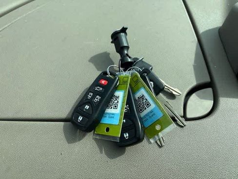 Used 2004 Nissan Quest SE w/ (SEA) Seat Pkg FWD image 26