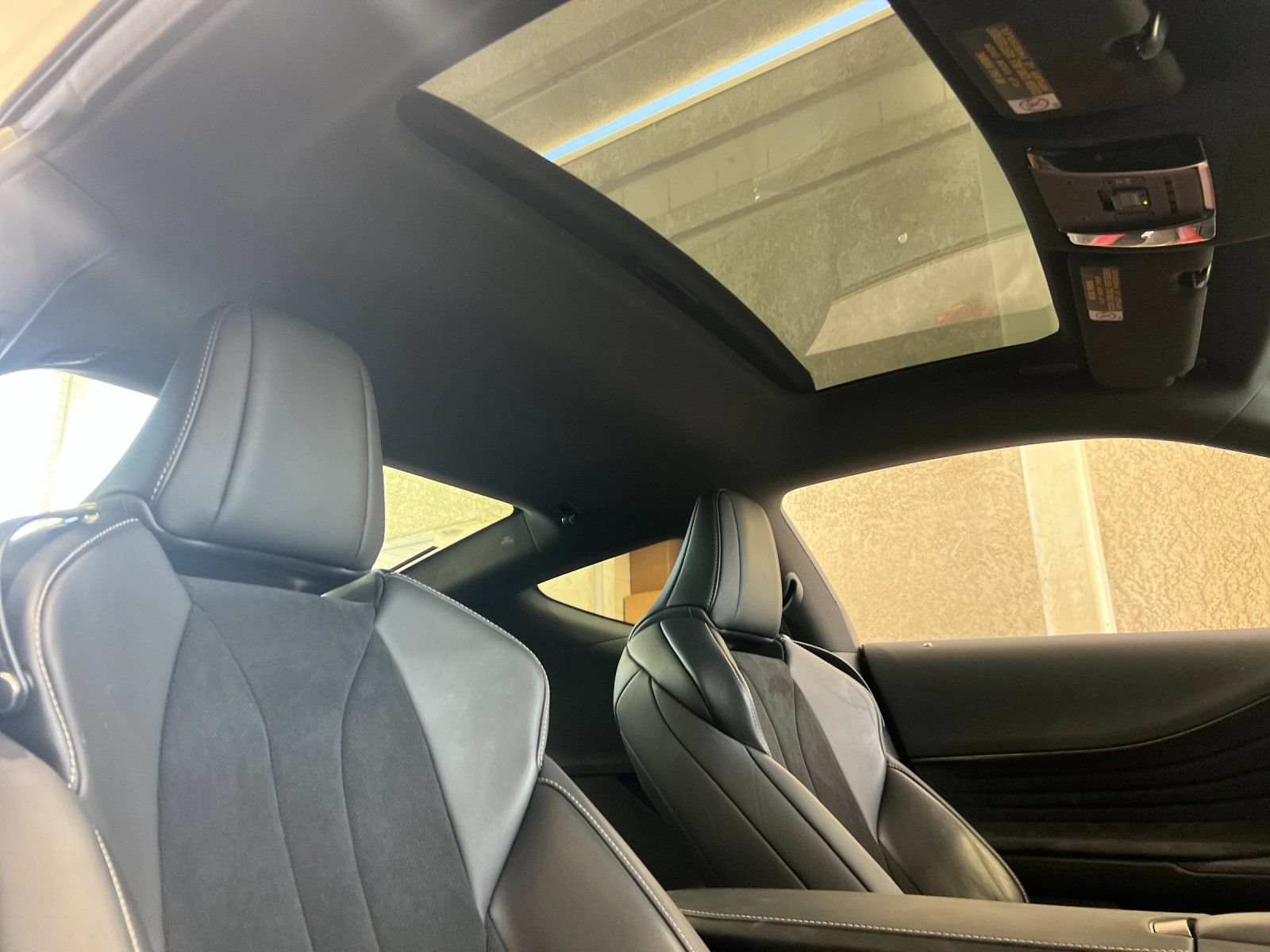 Used 2018 Lexus LC 500 Coupe w/ Sport Package RWD image 15