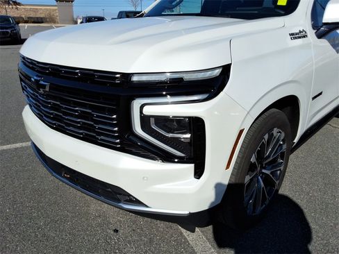 Certified 2025 Chevrolet Tahoe High Country image 9