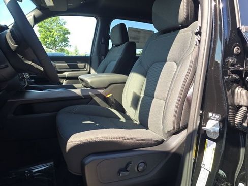 New 2026 RAM 1500 Big Horn image 9