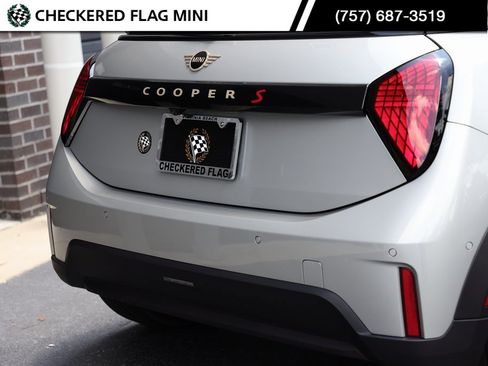 Used 2025 MINI Cooper S image 9