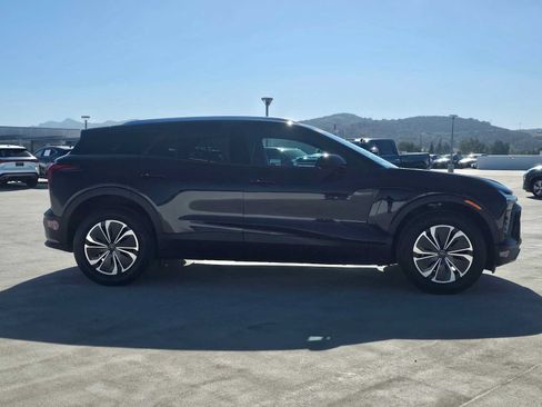 Used 2024 Chevrolet Blazer EV LT AWD/4WD image 3