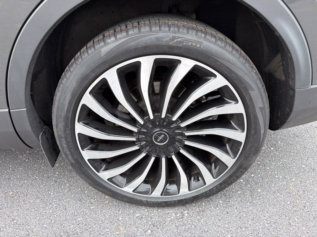 Certified 2022 Lincoln Nautilus Black Label w/ Class II Trailer Tow Package AWD/4WD image 12