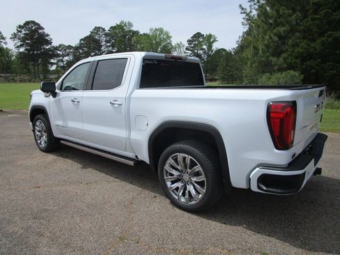 New 2026 GMC Sierra 1500 Denali image 3