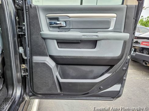 Used 2019 RAM 1500 Classic SLT w/ Luxury Group AWD/4WD image 17