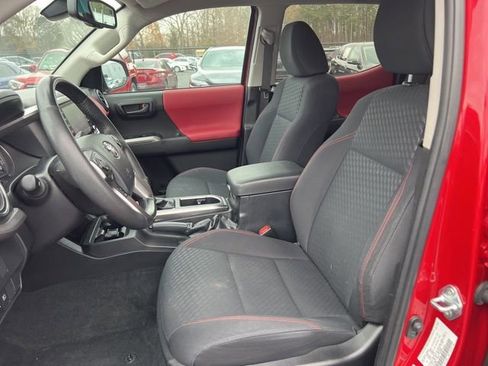 Used 2023 Toyota Tacoma SR5 image 9