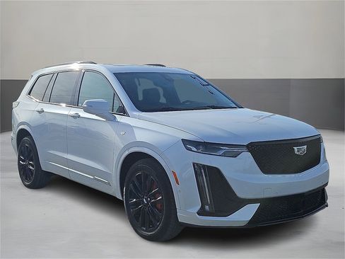 New 2025 Cadillac XT6 Sport w/ LPO, Onyx Lite Package image 6