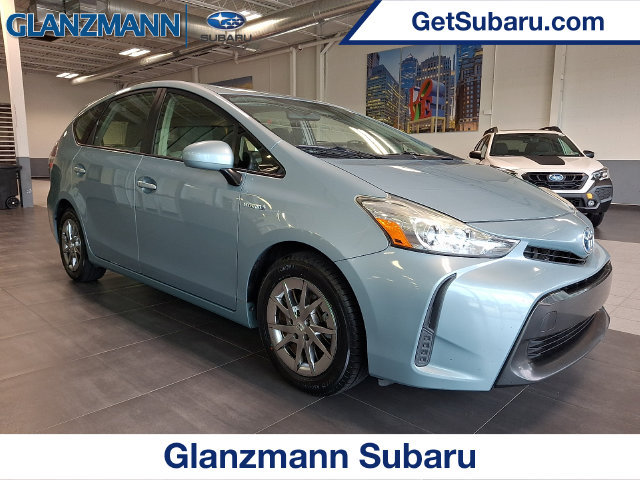 Used 2017 Toyota Prius V Two w/ Carpet Mat Package FWD image 1