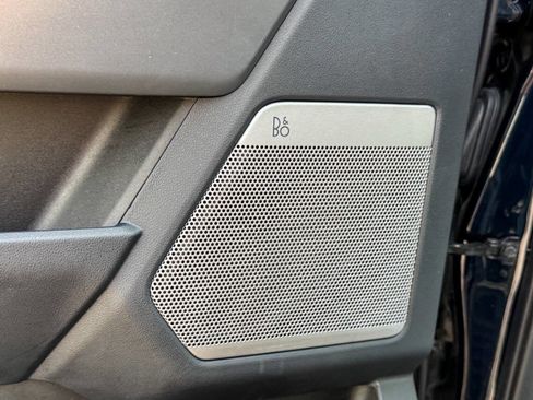 Used 2024 Ford F250 Lariat w/ Black Appearance Package image 21