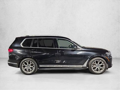 Used 2021 BMW X7 xDrive40i w/ Parking Assistance Package AWD/4WD image 4
