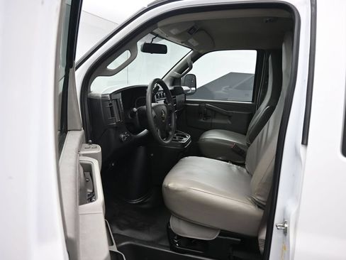 Used 2023 Chevrolet Express 3500 LS RWD image 11