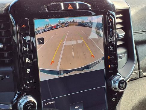 Used 2024 RAM 1500 Laramie image 11