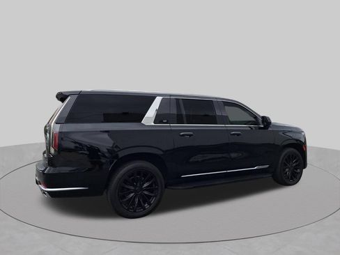Used 2023 Cadillac Escalade ESV Luxury RWD image 3