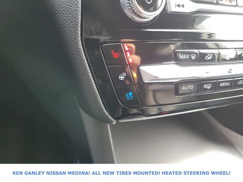 Used 2022 Ford Explorer Limited w/ Equipment Group 301A image 28