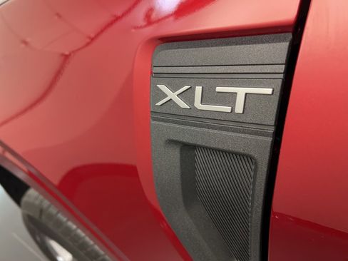 New 2025 Ford Maverick XLT w/ XLT Luxury Package image 33