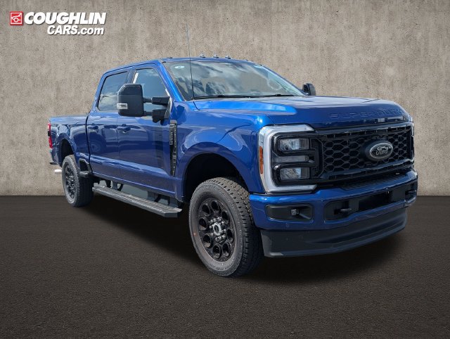 New 2026 Ford F350 Lariat w/ Black Appearance Package AWD/4WD 360° Tour