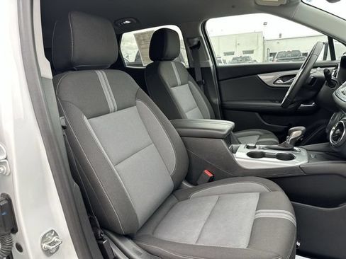 Used 2024 Chevrolet Blazer LT w/ Convenience Package FWD image 26