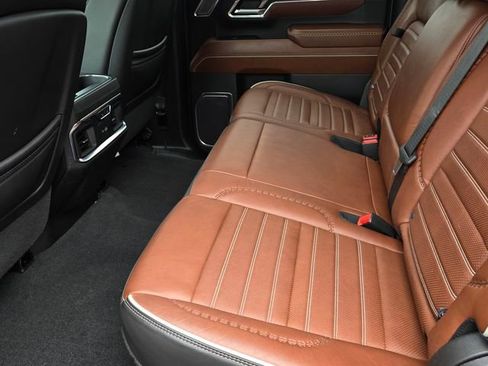 Used 2024 GMC Sierra 2500 Denali Ultimate w/ Max Trailering Package image 11