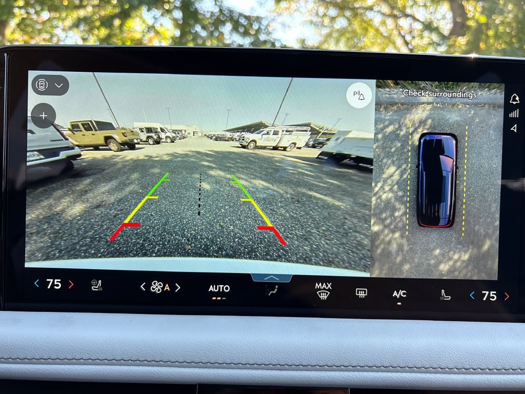 New 2027 Lincoln Aviator Reserve AWD/4WD image 13