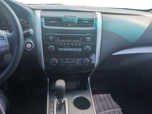 Used 2015 Nissan Altima 2.5 S w/ Power Driver Seat Package FWD image 9