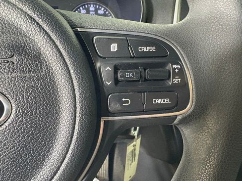 Used 2018 Kia Optima LX w/ 17" Alloy Wheels Package image 24