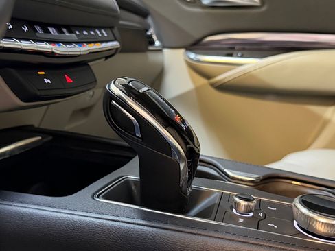 Certified 2023 Cadillac XT4 Luxury image 28