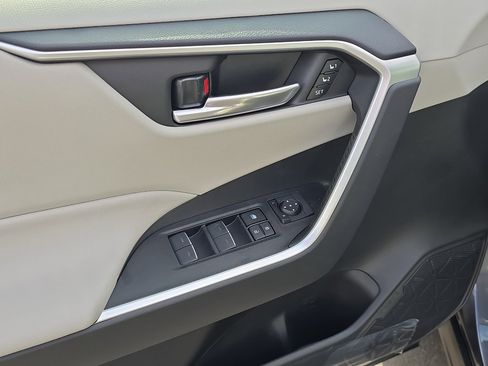 New 2025 Toyota RAV4 XLE Premium image 12