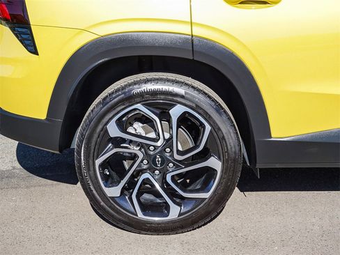 Used 2024 Chevrolet Trax RS w/ Driver Confidence Package image 8