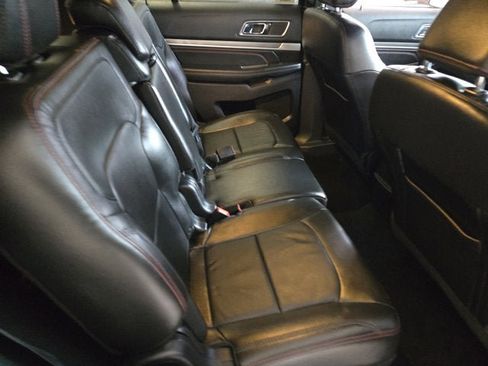 Used 2018 Ford Explorer Sport image 8