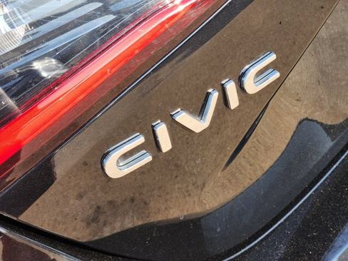 Used 2025 Honda Civic Sport image 10