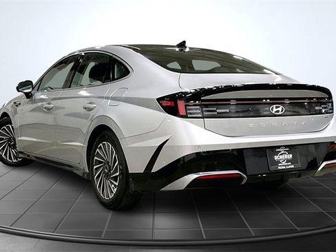 Used 2025 Hyundai Sonata Limited image 13