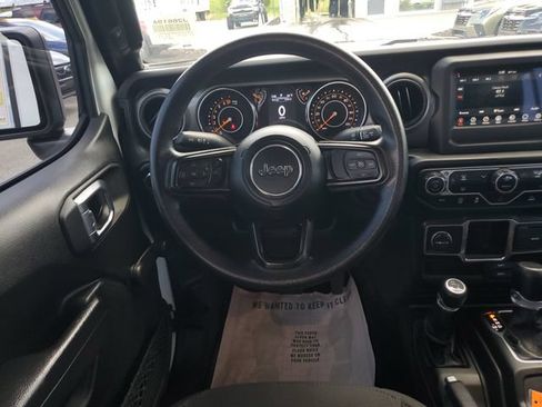 Certified 2023 Jeep Gladiator Sport AWD/4WD image 19