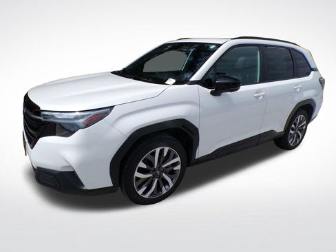 Used 2026 Subaru Forester Touring AWD/4WD image 2