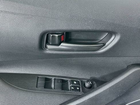 Used 2024 Toyota Corolla LE FWD image 18