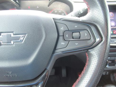 Used 2021 Chevrolet TrailBlazer RS FWD image 24
