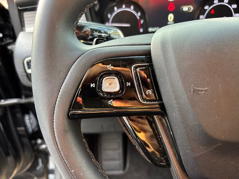 Certified 2022 Lincoln Corsair FWD image 17