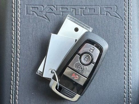 New 2025 Ford Bronco Raptor w/ Interior Carbon Fiber Pack AWD/4WD image 28