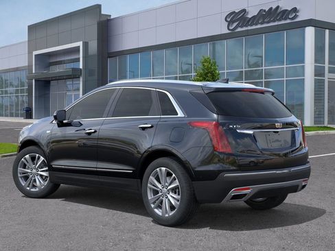 New 2025 Cadillac XT5 Premium Luxury w/ Technology Package FWD image 4