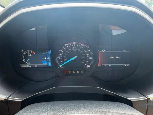 Used 2018 Ford Edge SEL w/ Equipment Group 201A FWD image 13
