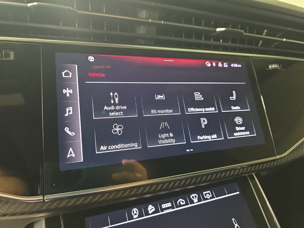 Used 2021 Audi RS Q8 w/ Carbon Optic Package AWD/4WD image 17
