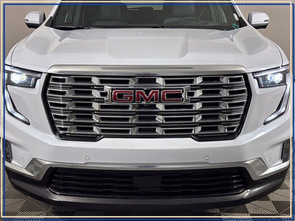 Used 2026 GMC Acadia Denali w/ Super Cruise Package AWD/4WD image 4