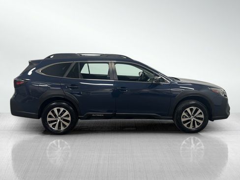 Certified 2023 Subaru Outback Premium image 4