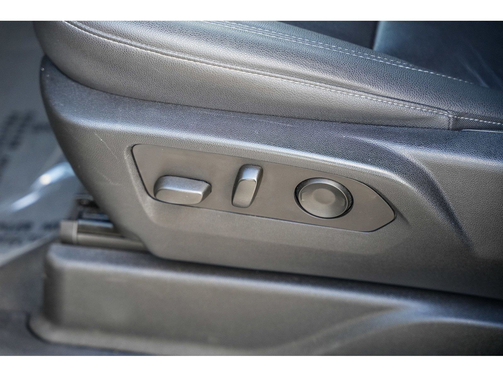 Used 2023 Chevrolet Suburban Z71 AWD/4WD image 19