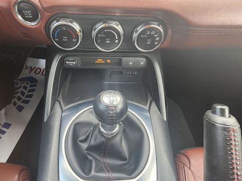 Used 2017 MAZDA MX-5 Miata RF Grand Touring image 16