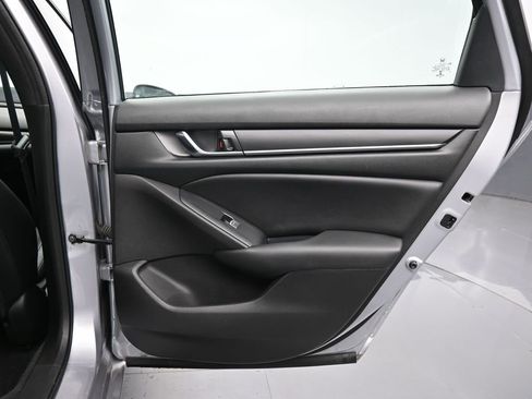 Used 2022 Honda Accord Sport image 36