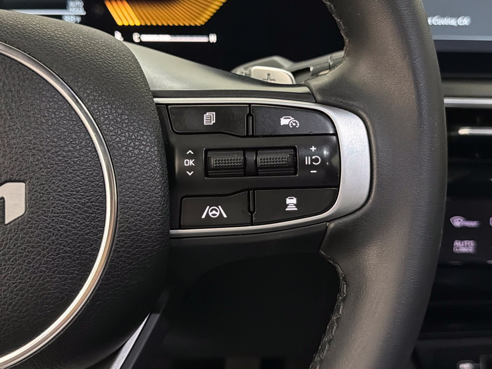 Used 2025 Kia K5 GT FWD image 28