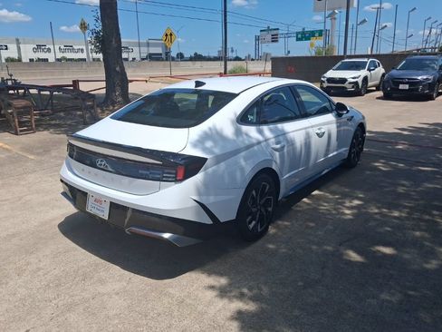 Used 2025 Hyundai Sonata SEL FWD image 7